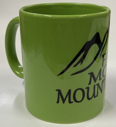 Кружка цветная "Faith moves mountains" полностью зеленая